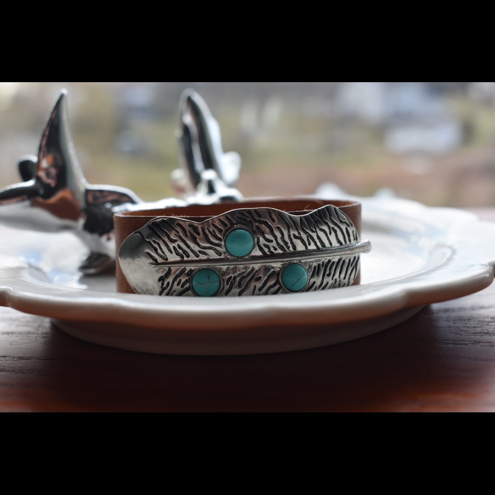 Metal Feather Leather Cuff
